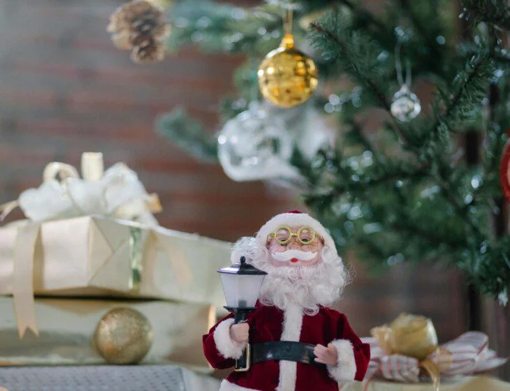 Holidays-Friendship-Village-of-Bloomington